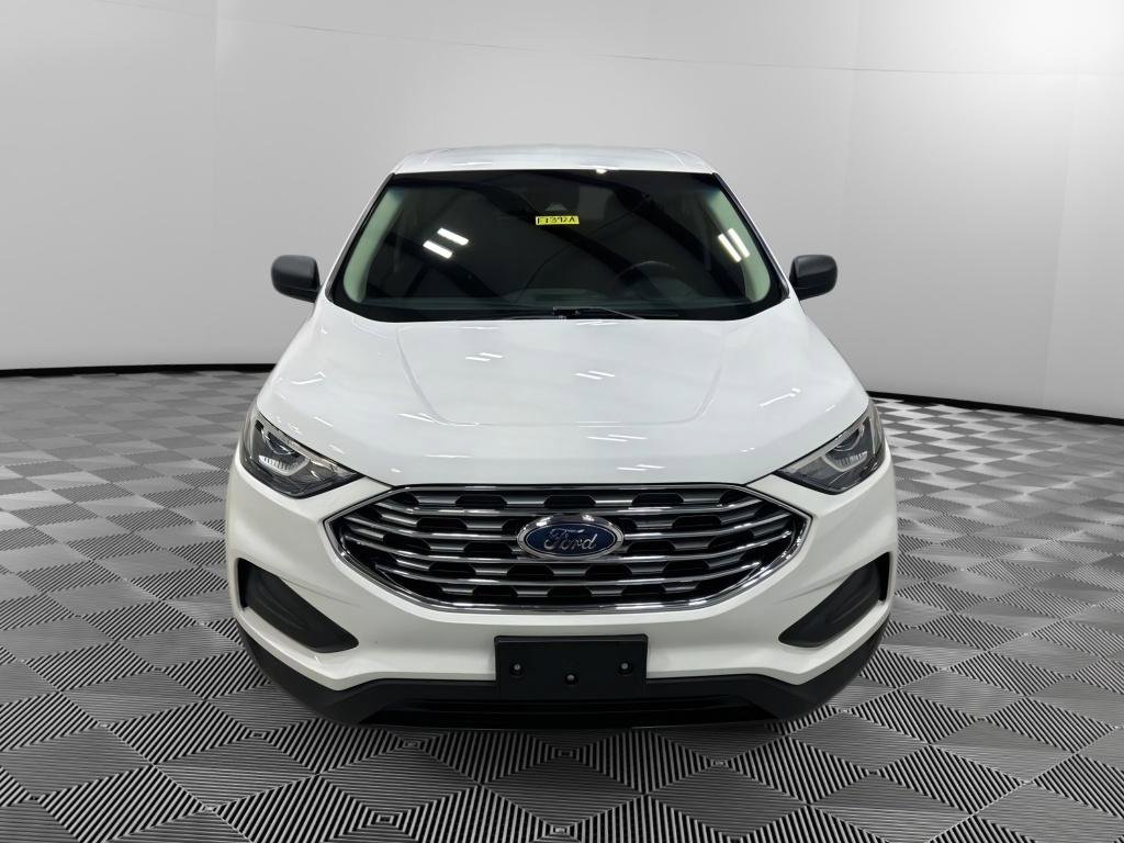 Certified 2020 Ford Edge SE image 2