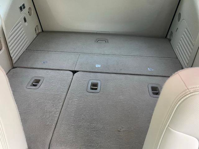 Used 2020 GMC Yukon Denali w/ Open Road Package image 32