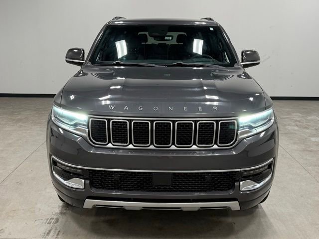 Used 2022 Jeep Wagoneer Series III w/ Premium Group I AWD/4WD image 4