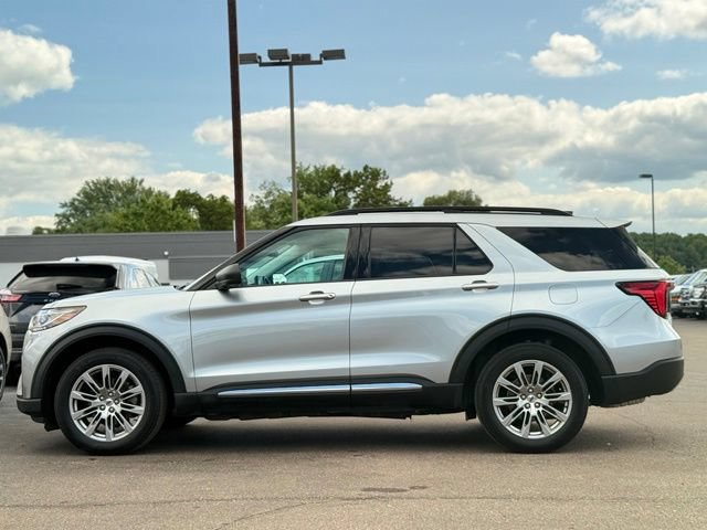 Certified 2025 Ford Explorer Active w/ Active Comfort Package AWD/4WD image 42