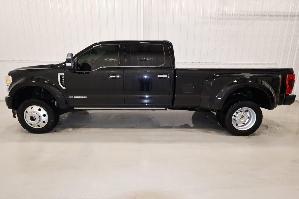 Certified 2022 Ford F450 Platinum w/ FX4 Off-Road Package image 2