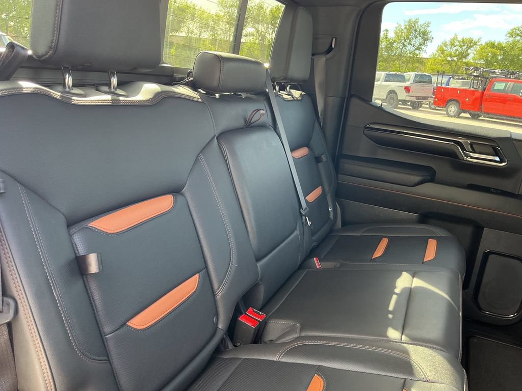 Used 2024 GMC Sierra 1500 AT4 w/ Technology Package AWD/4WD image 22