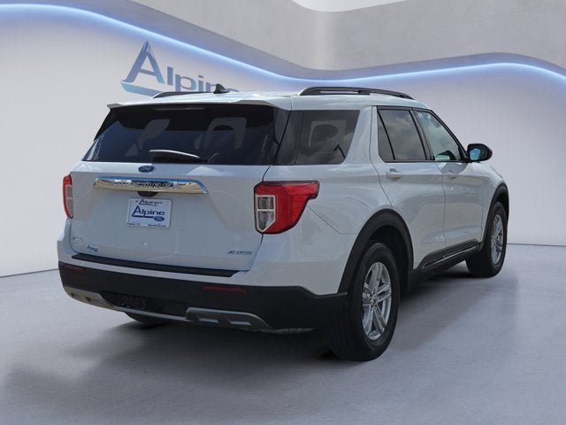 Certified 2024 Ford Explorer XLT w/ Equipment Group 202A AWD/4WD image 5