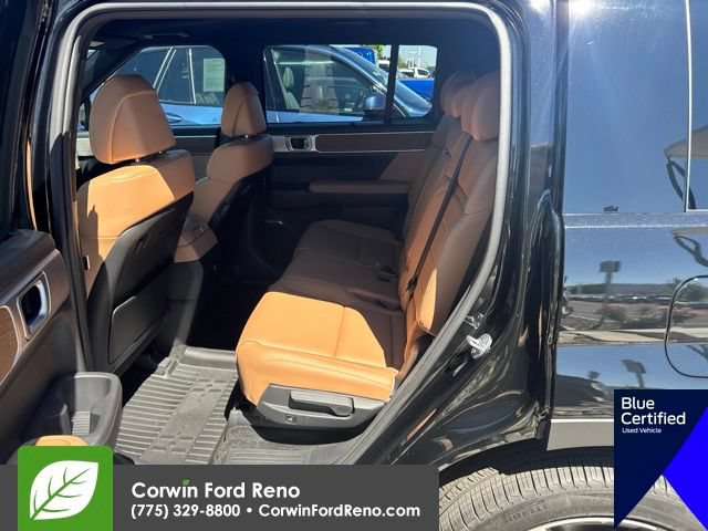 Used 2025 Hyundai Santa Fe Limited AWD/4WD image 12