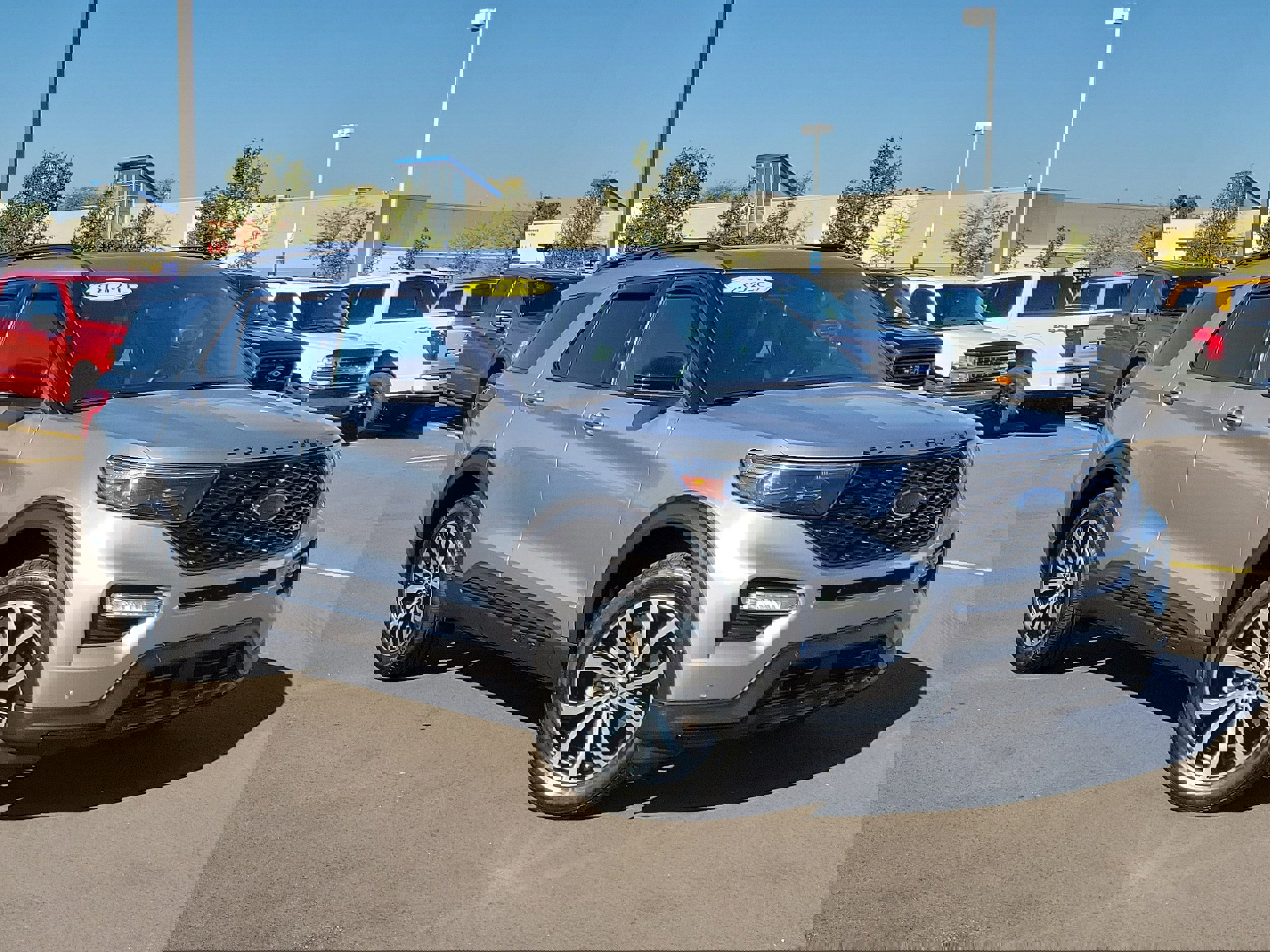 Certified 2020 Ford Explorer ST w/ Premium Technology Package image 5