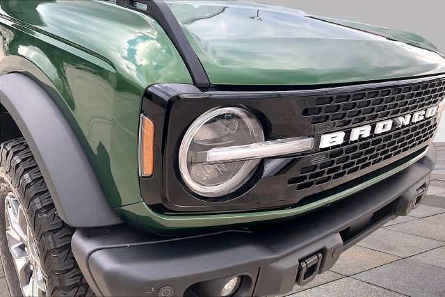 Certified 2025 Ford Bronco Badlands AWD/4WD image 32