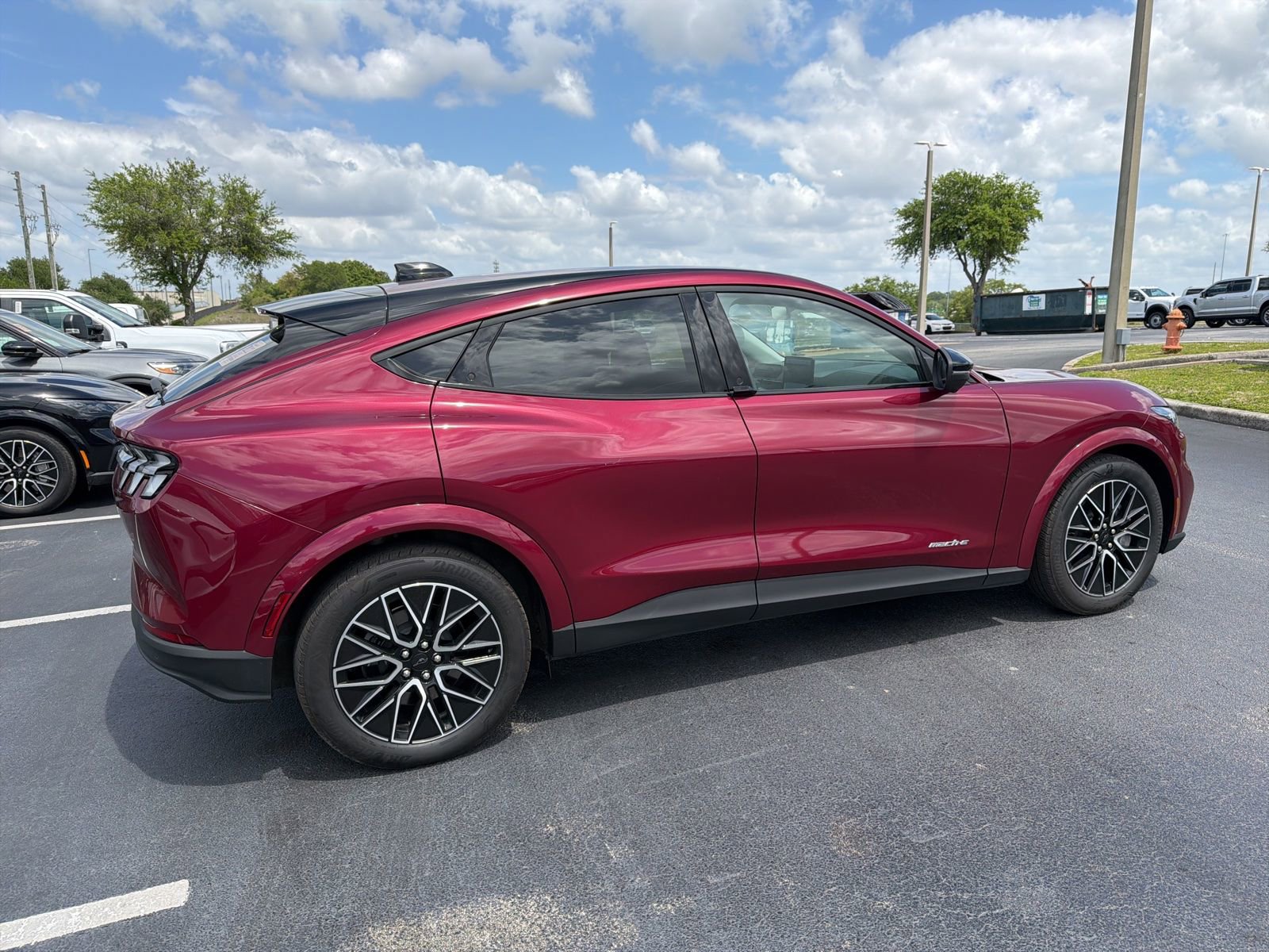 Certified 2025 Ford Mustang Mach-E Premium image 4