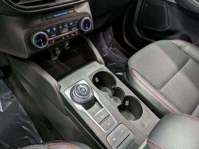 Certified 2025 Ford Escape ST-Line w/ Cold Weather Package image 13