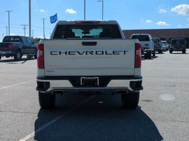 Used 2024 Chevrolet Silverado 1500 LT AWD/4WD image 5