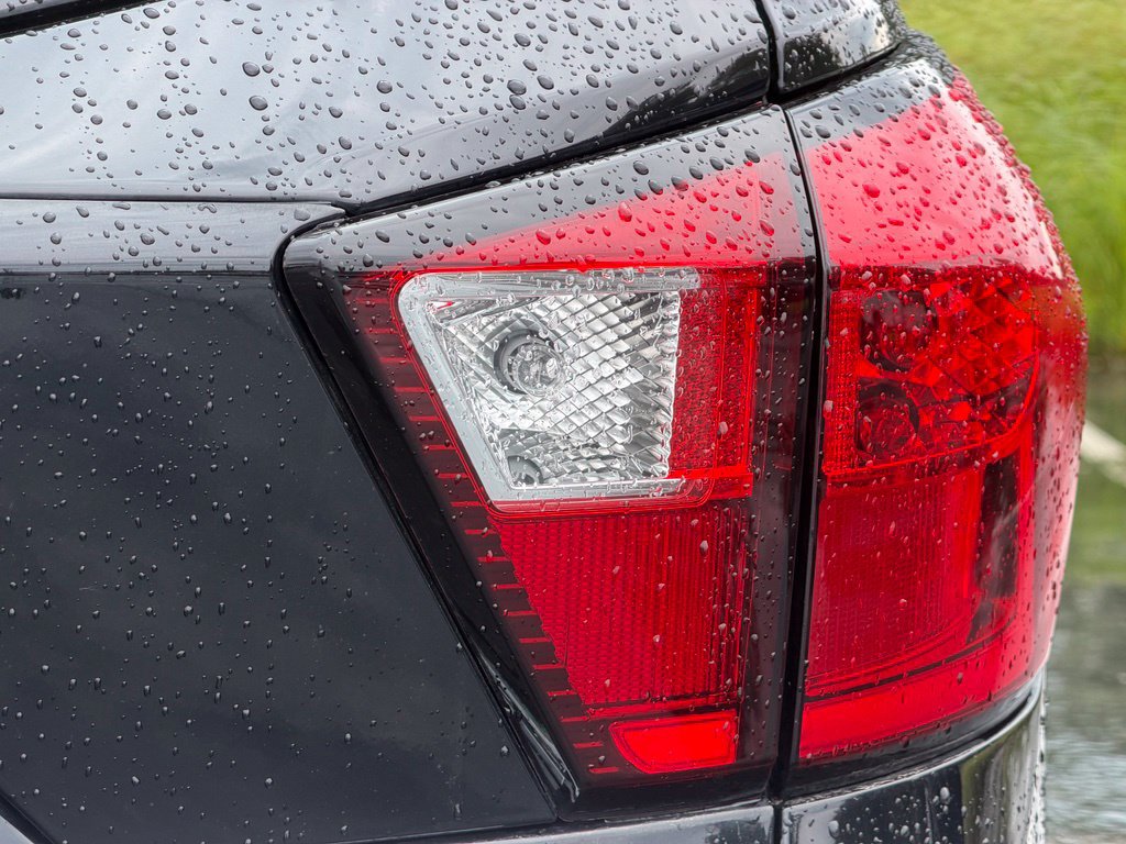 Certified 2019 Ford Escape SE FWD image 11