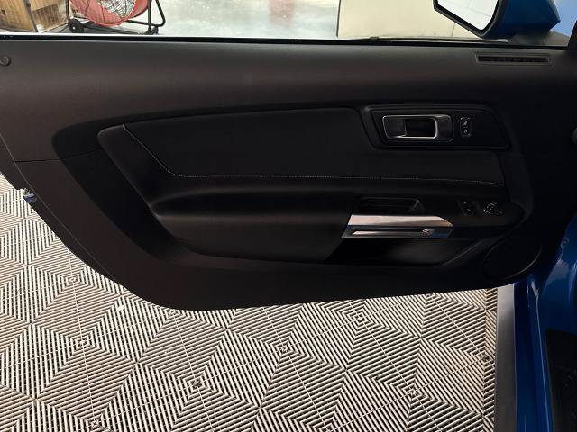 Certified 2020 Ford Mustang Coupe RWD image 15