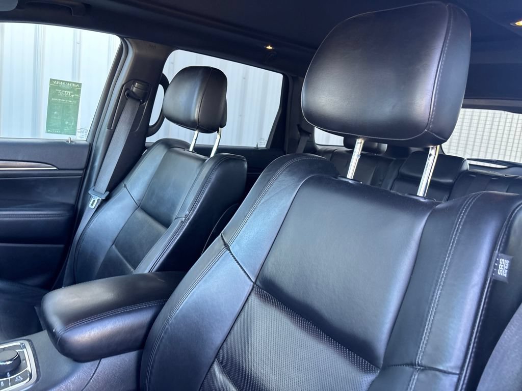 Used 2020 Jeep Grand Cherokee Limited w/ Luxury Group II AWD/4WD image 19