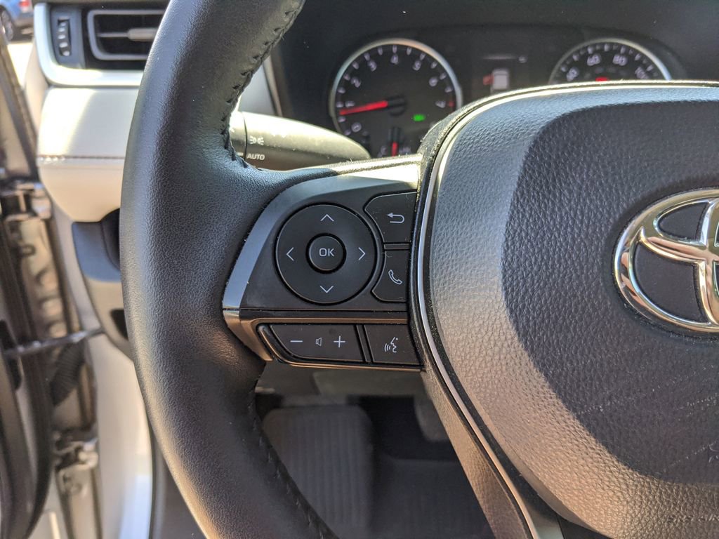 Used 2022 Toyota RAV4 XLE w/ Convenience Package image 30