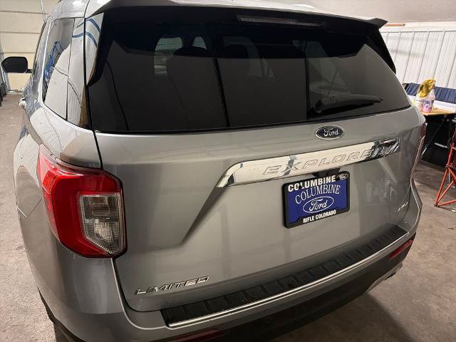 Certified 2023 Ford Explorer Limited AWD/4WD image 3