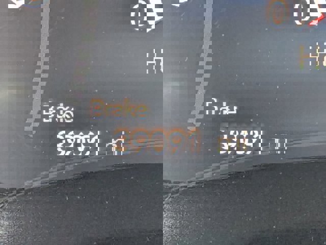 Used 2023 Chrysler Pacifica Touring-L image 22