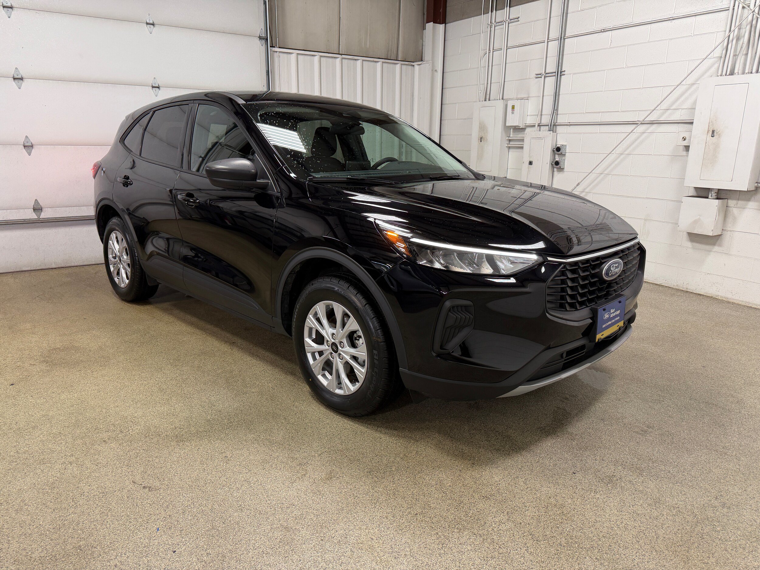 Certified 2025 Ford Escape Active AWD/4WD image 5