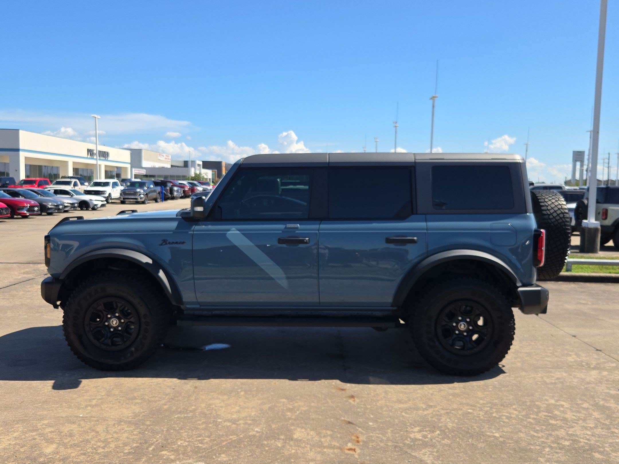 Certified 2023 Ford Bronco Wildtrak AWD/4WD image 9