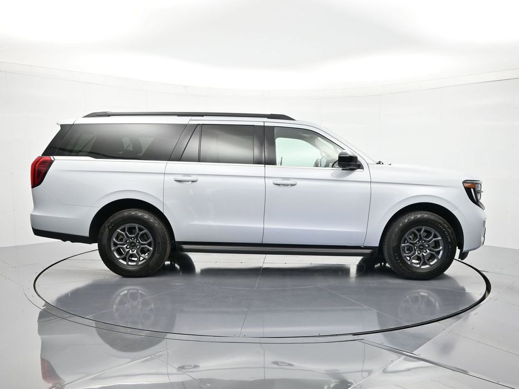Certified 2025 Ford Expedition Max Active RWD image 4