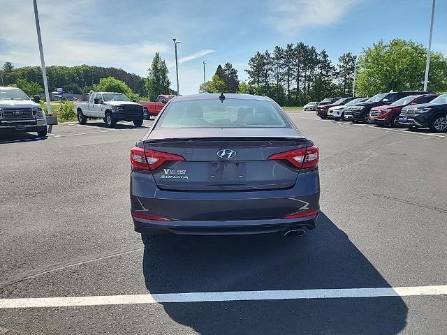 Used 2017 Hyundai Sonata SE w/ Cargo Package FWD image 5