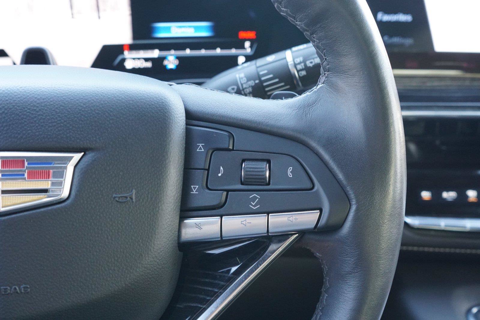 Used 2023 Cadillac Escalade Sport w/ LPO, ONYX Package AWD/4WD image 16