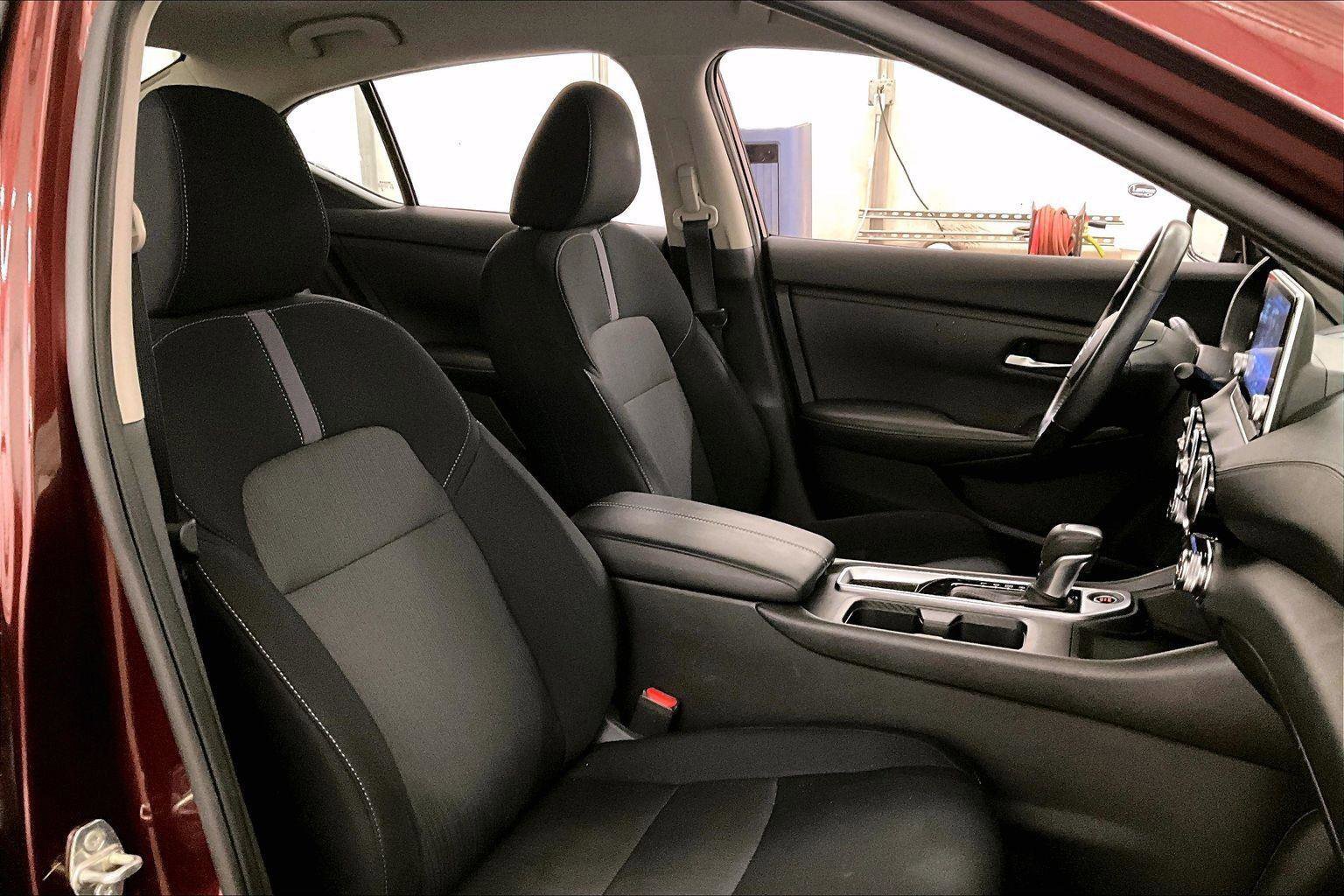 Used 2023 Nissan Sentra SV w/ All-Weather Package image 9