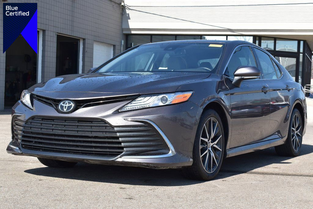 Used 2023 Toyota Camry XLE image 1