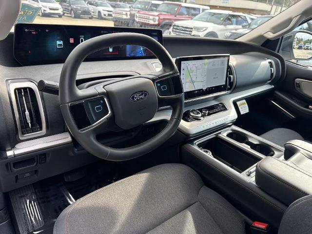 Certified 2025 Ford Expedition Active RWD image 11