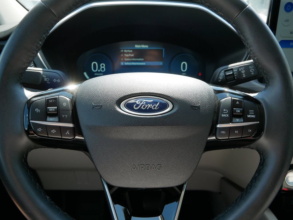 Certified 2023 Ford Escape Platinum AWD/4WD image 23