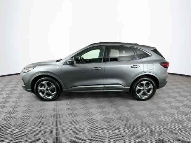 Certified 2023 Ford Escape ST-Line w/ Tech Pack #1 AWD/4WD image 7