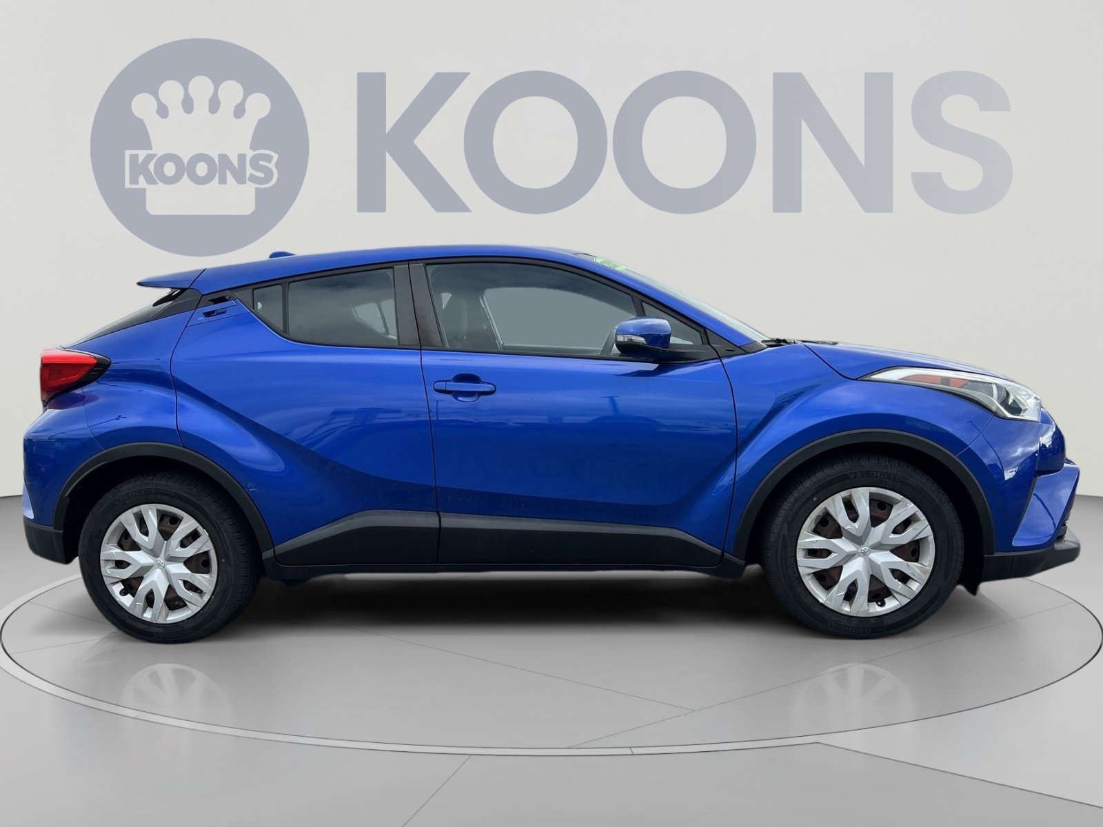 Used 2019 Toyota C-HR LE FWD image 8