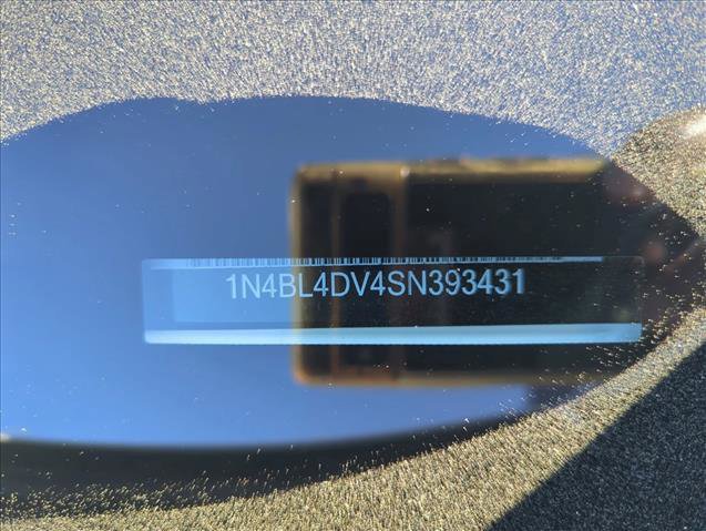 Used 2025 Nissan Altima 2.5 SV FWD image 25