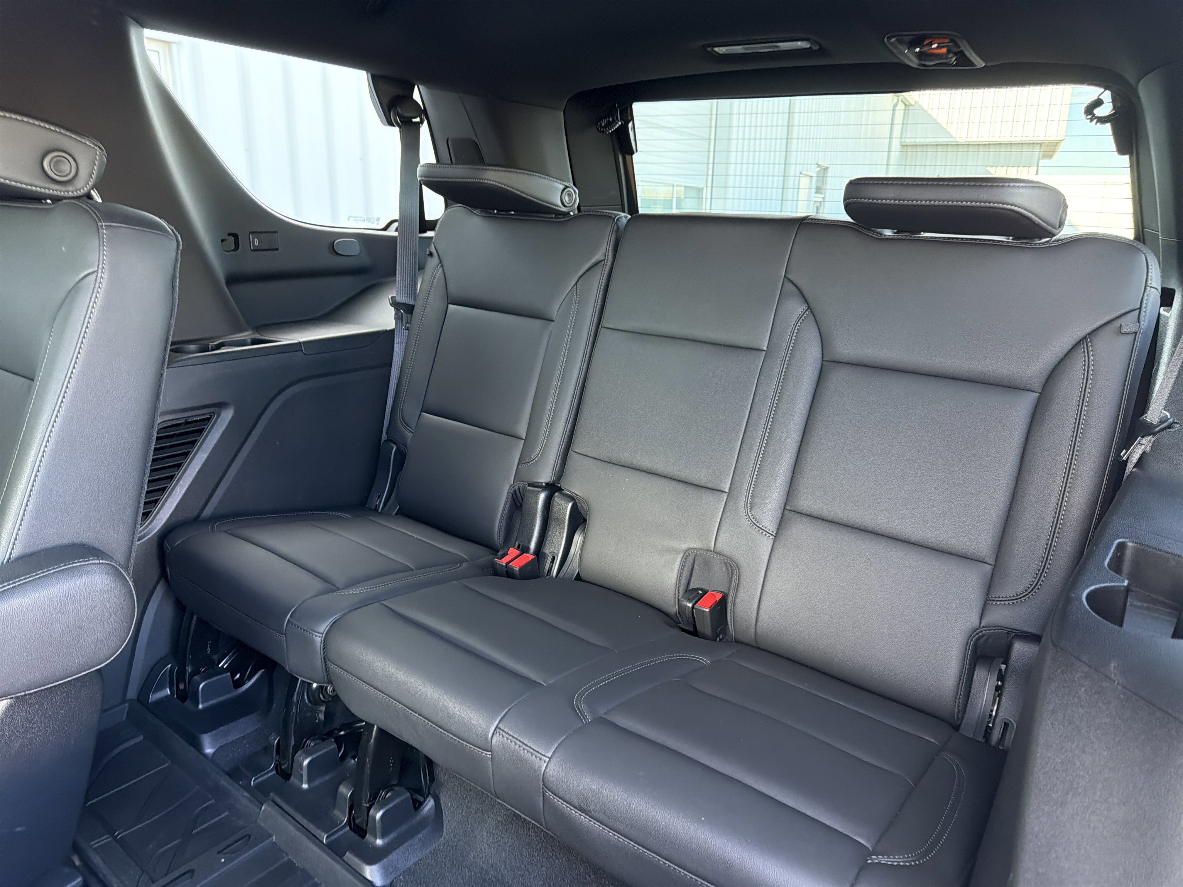 Used 2021 Chevrolet Tahoe Z71 image 38