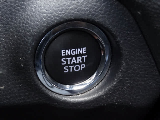 Used 2024 Toyota RAV4 XLE AWD/4WD image 19
