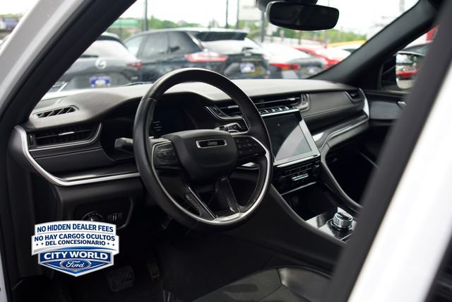 Used 2021 Jeep Grand Cherokee L Laredo AWD/4WD image 7