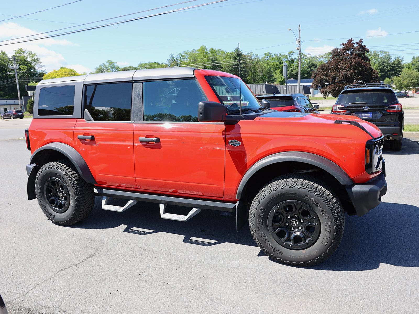Certified 2022 Ford Bronco Wildtrak AWD/4WD image 8