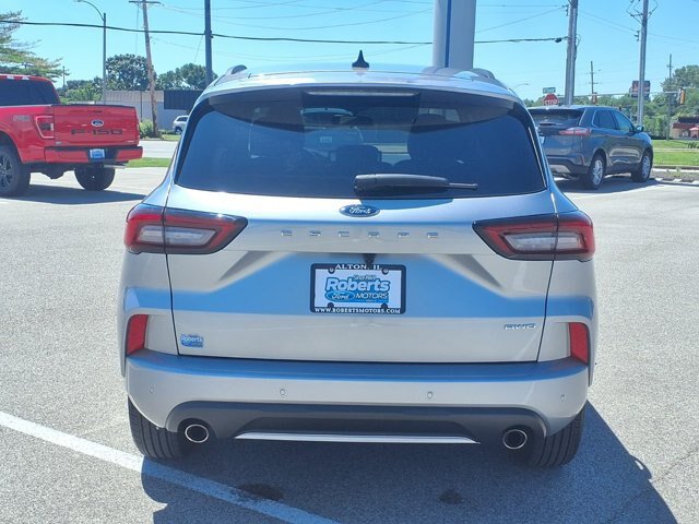 Certified 2024 Ford Escape ST-Line w/ Tech Pack #1 AWD/4WD image 4