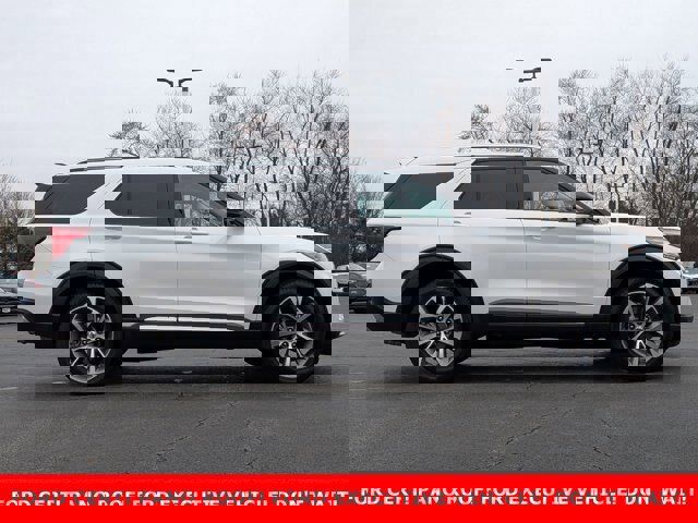 Certified 2025 Ford Explorer Platinum w/ Ultimate Package image 2