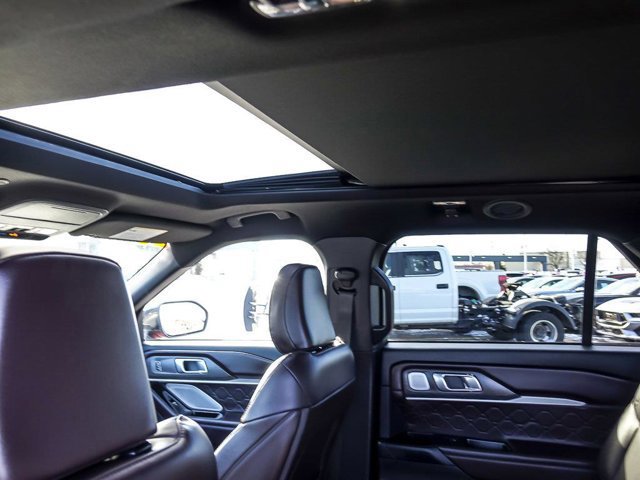 Certified 2025 Ford Explorer Platinum w/ Ultimate Package image 16
