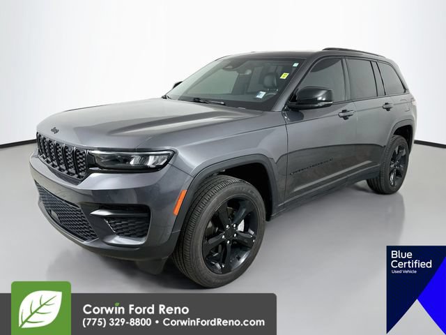 Used 2024 Jeep Grand Cherokee Altitude AWD/4WD image 4