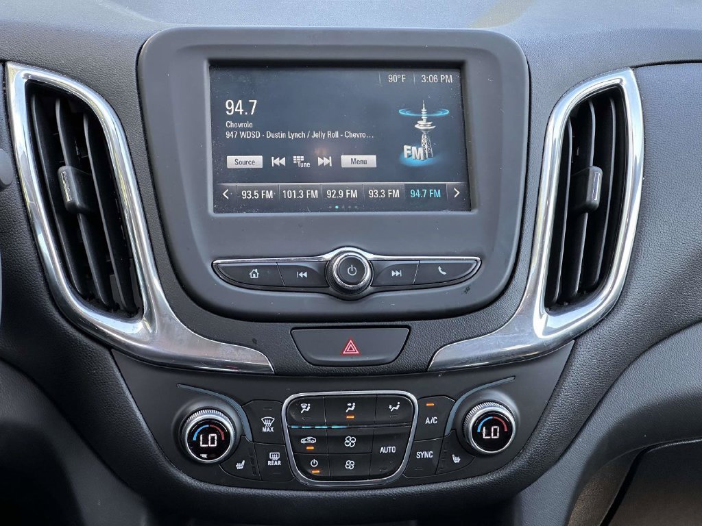 Used 2018 Chevrolet Equinox LT FWD image 11