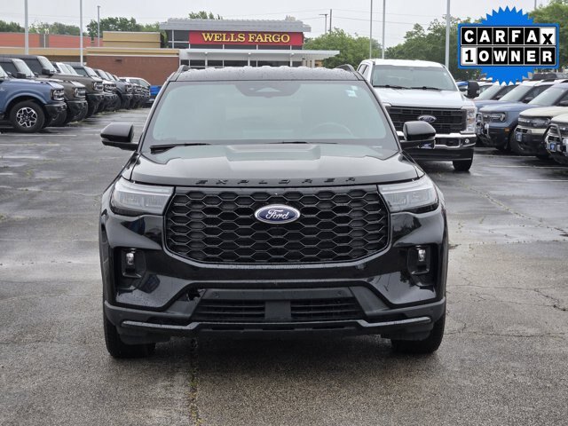 Certified 2025 Ford Explorer ST-Line AWD/4WD image 2