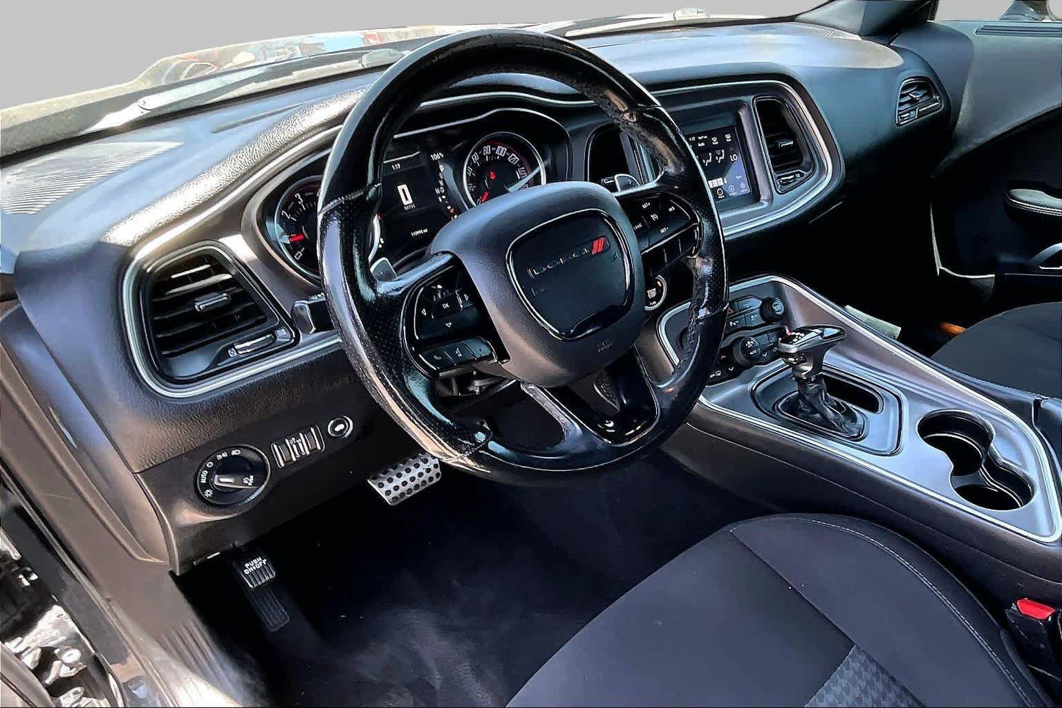 Used 2019 Dodge Challenger R/T RWD image 15