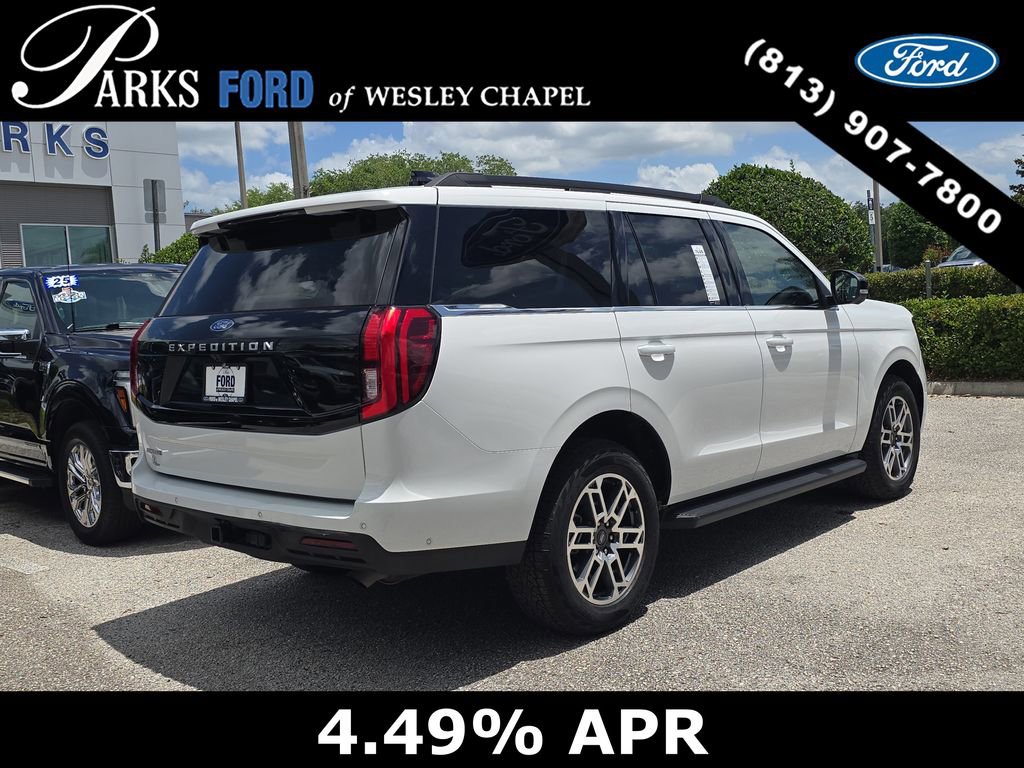 Certified 2025 Ford Expedition Active AWD/4WD image 4