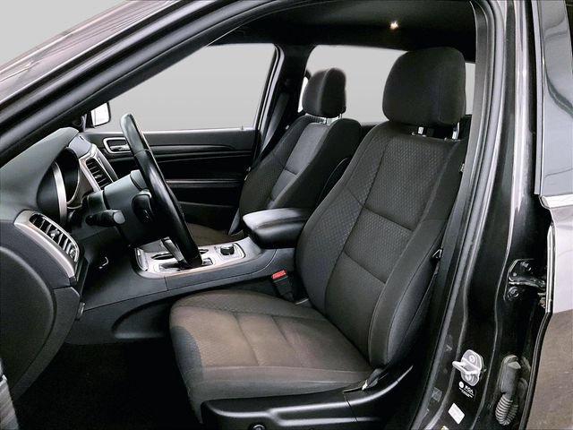 Used 2021 Jeep Grand Cherokee Laredo AWD/4WD image 24