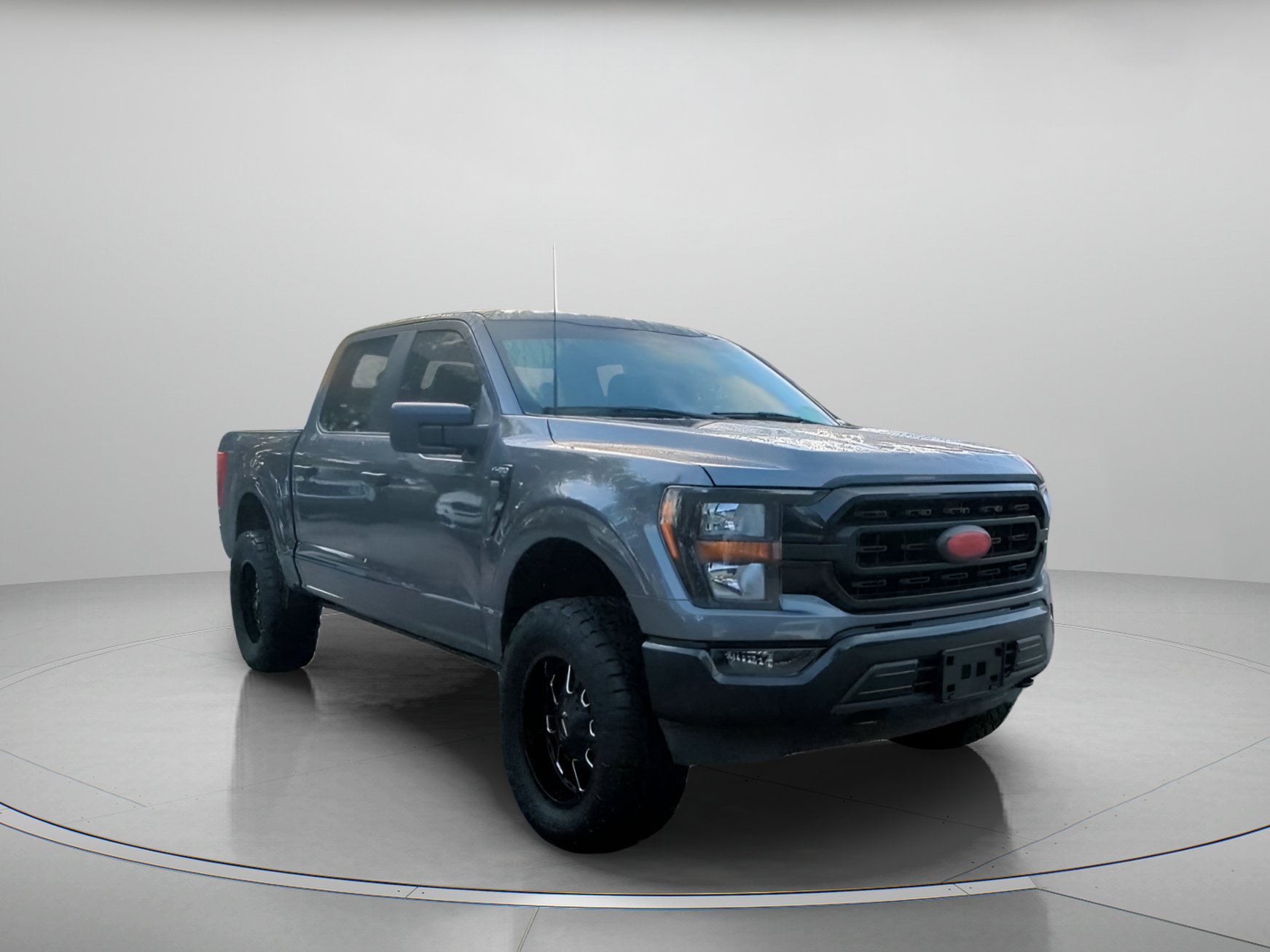 Certified 2023 Ford F150 XLT w/ Bed Utility Package AWD/4WD image 4