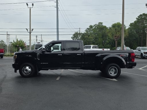 Certified 2022 Ford F350 Platinum AWD/4WD image 9