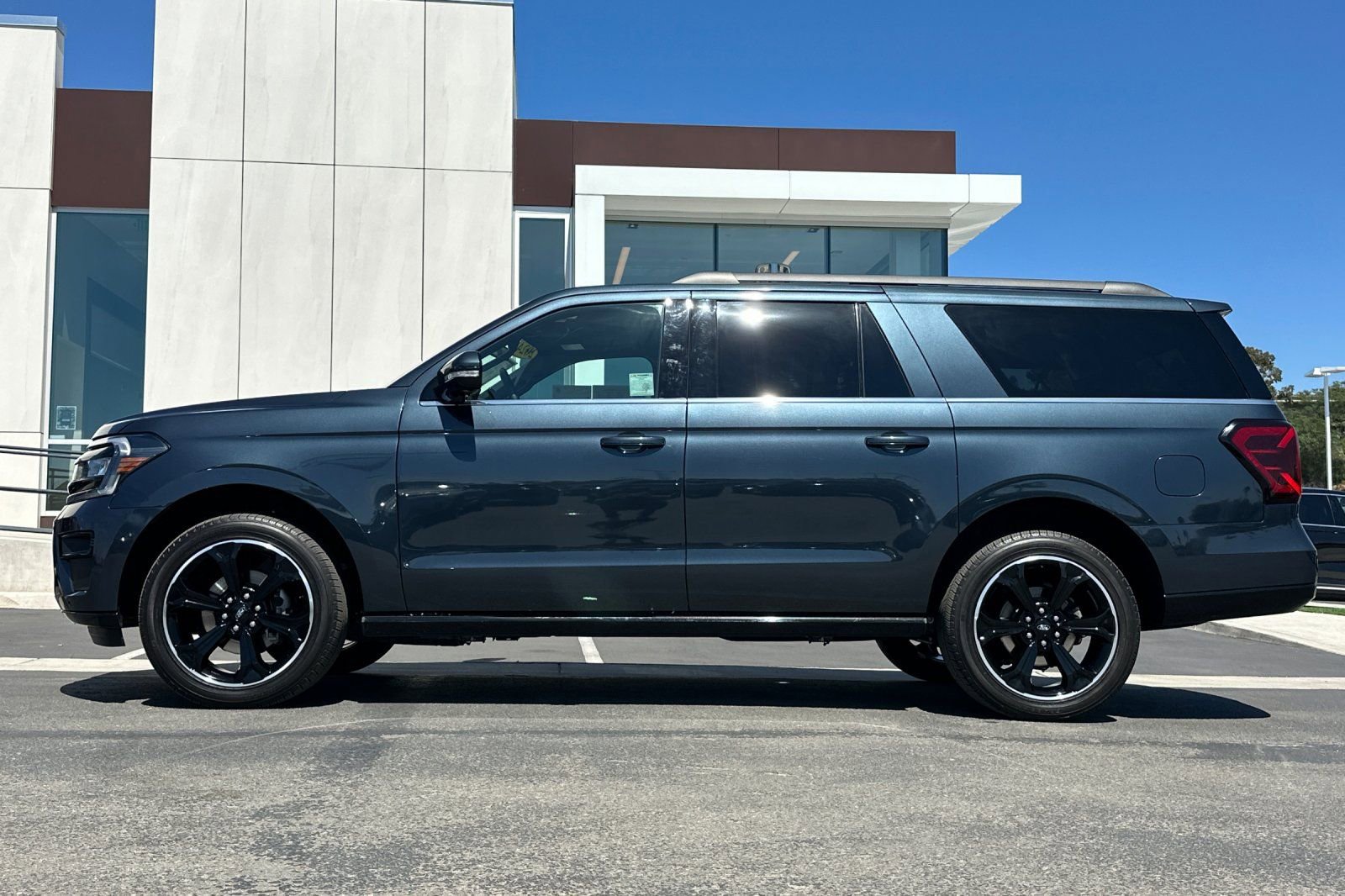 Certified 2024 Ford Expedition Max Limited image 6