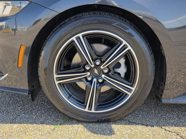 Certified 2024 Ford Mustang Coupe image 28