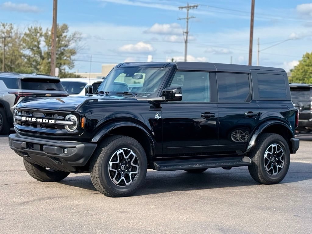 Certified 2025 Ford Bronco Outer Banks AWD/4WD image 42