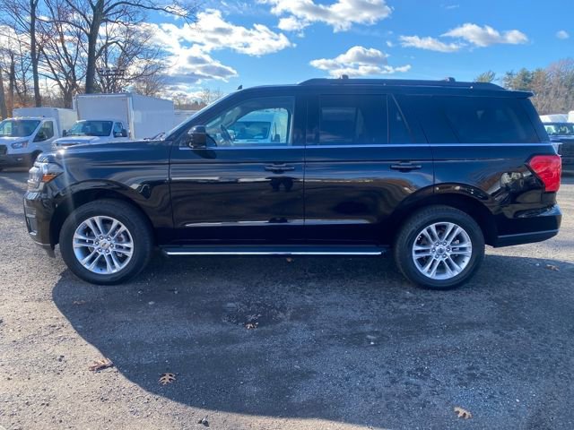 Certified 2023 Ford Expedition XLT image 4
